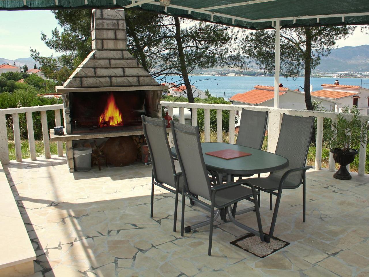 Apartment Anda-1 By Interhome Trogir Kültér fotó