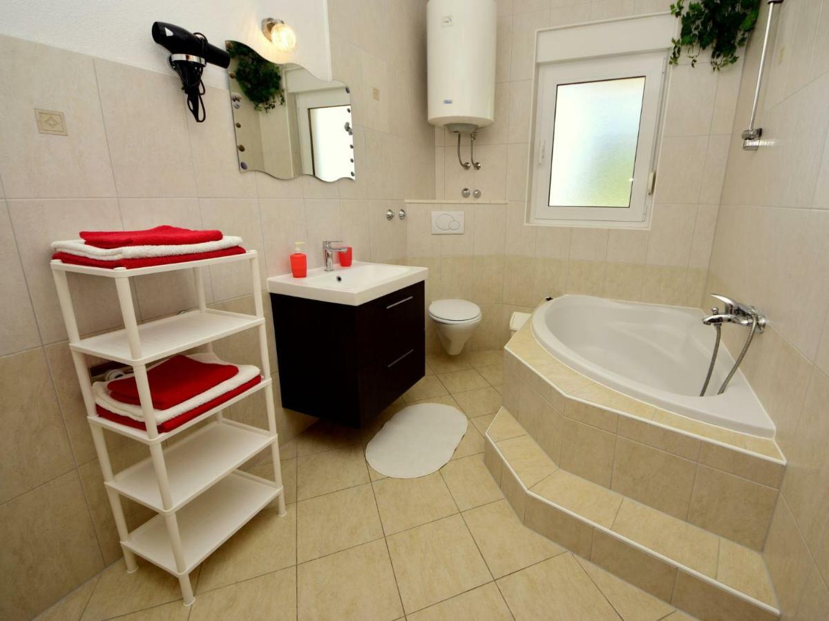 Apartment Anda-1 By Interhome Trogir Kültér fotó